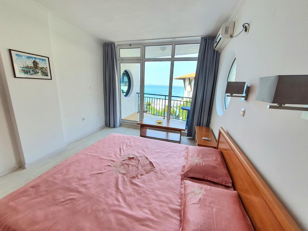Sveti Vlas Marina Beach Apartment - Vega Village Eksteriør bilde