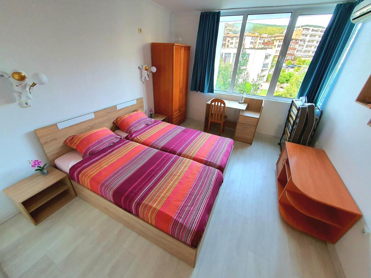 Sveti Vlas Marina Beach Apartment - Vega Village Eksteriør bilde