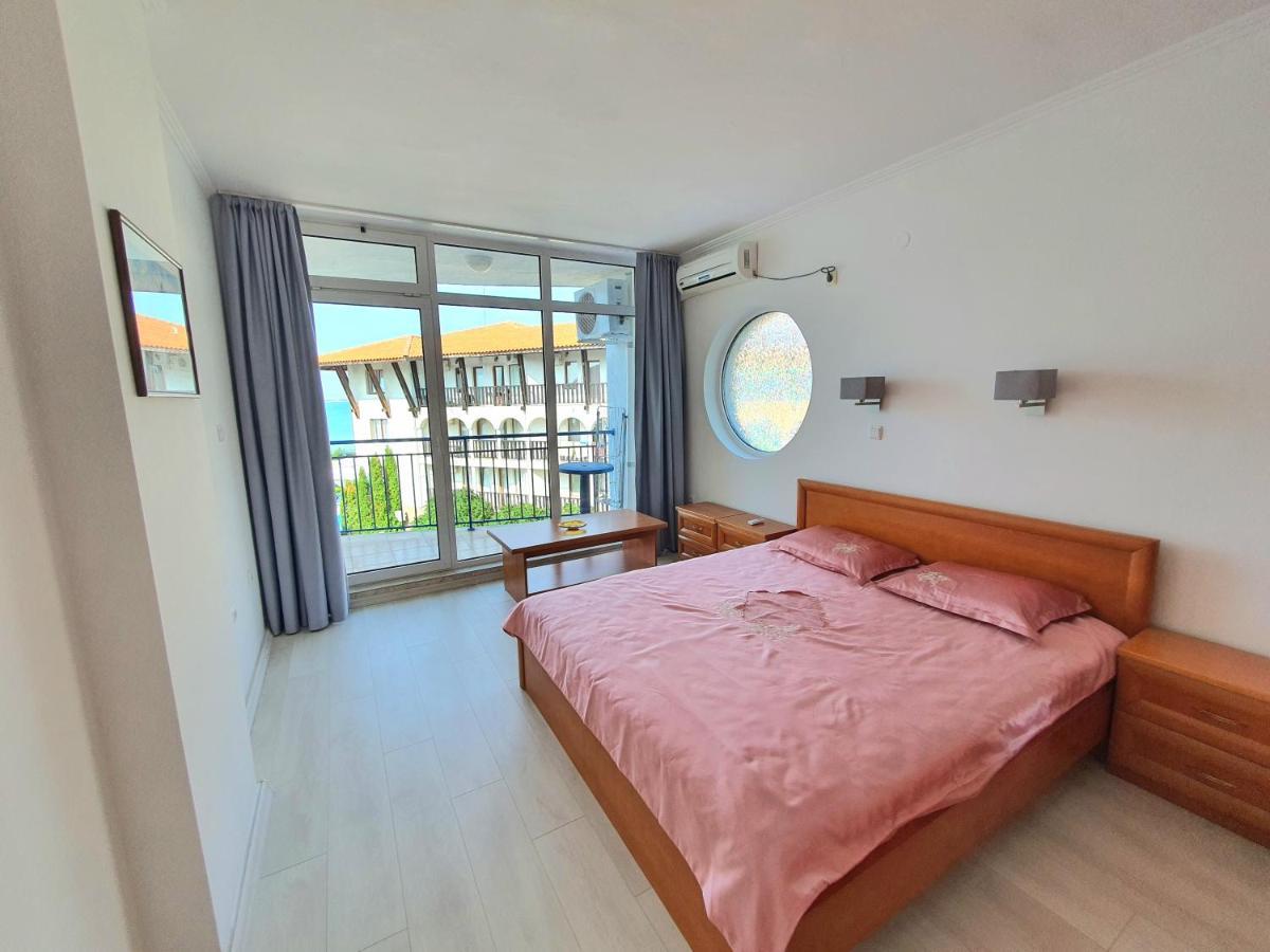 Sveti Vlas Marina Beach Apartment - Vega Village Eksteriør bilde