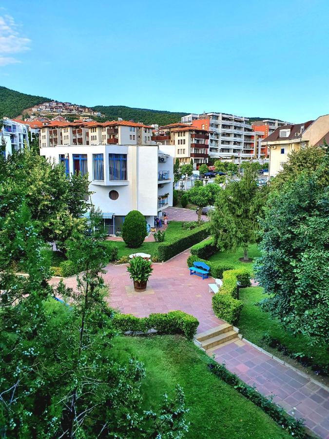 Sveti Vlas Marina Beach Apartment - Vega Village Eksteriør bilde