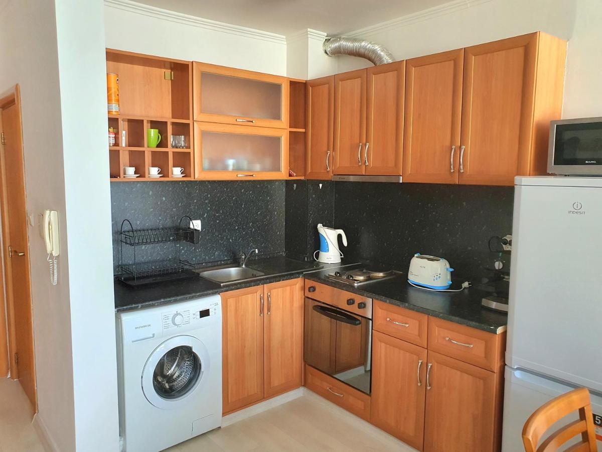 Sveti Vlas Marina Beach Apartment - Vega Village Eksteriør bilde