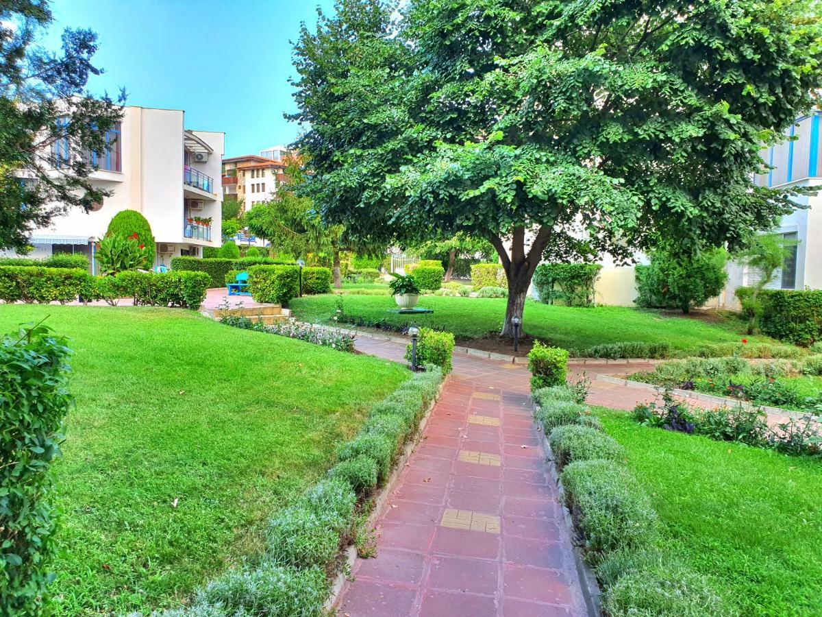 Sveti Vlas Marina Beach Apartment - Vega Village Eksteriør bilde